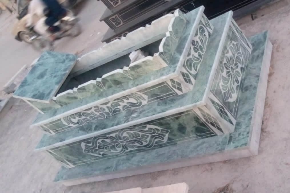 Afghan Green double step grave design
