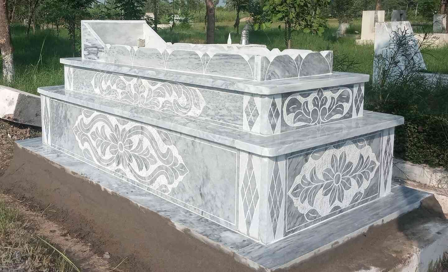 Sunny Grey Double Step Marble Grave 6.5 x 3.5 - Image 3