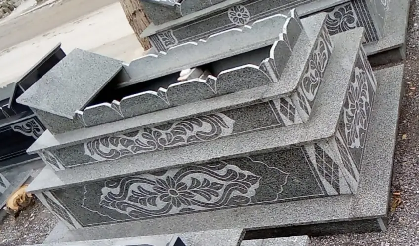 tropical grantie grave design