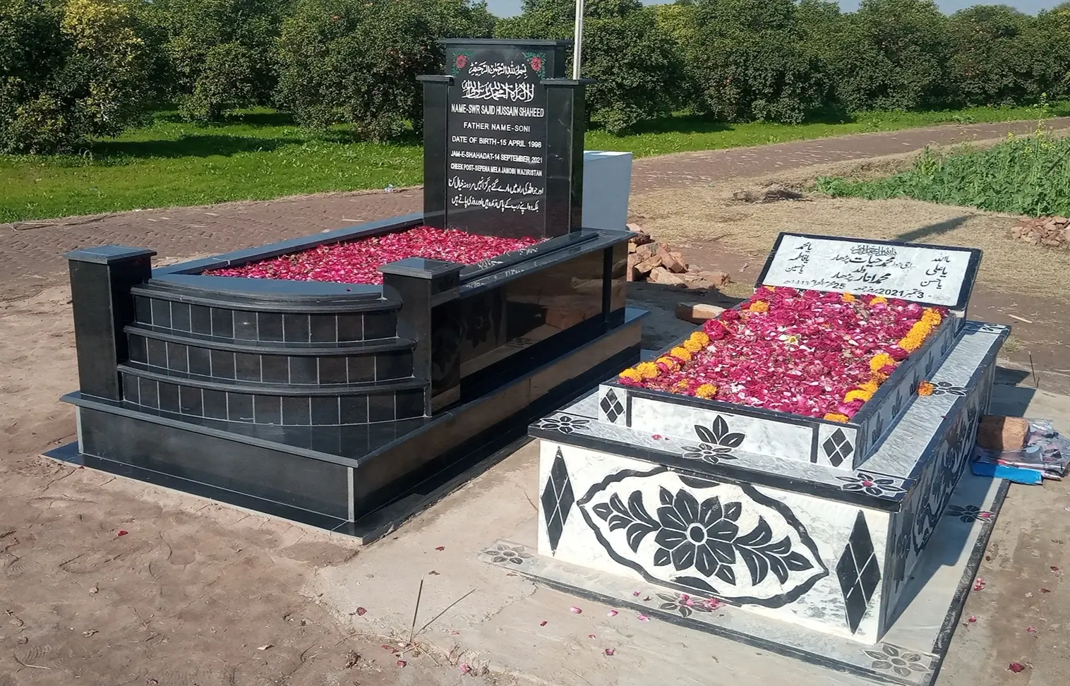 tukresh granite grave